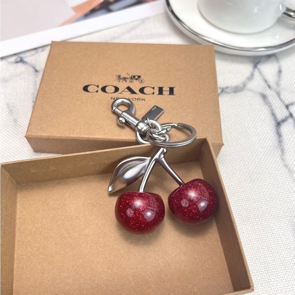 coach Cherry bag key chain - Picture 3 of 6